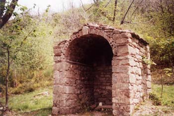 lacappella lungo la strada